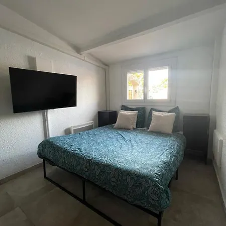 펜션 Pt'i Cosy - Renovee - La A 10 Min *